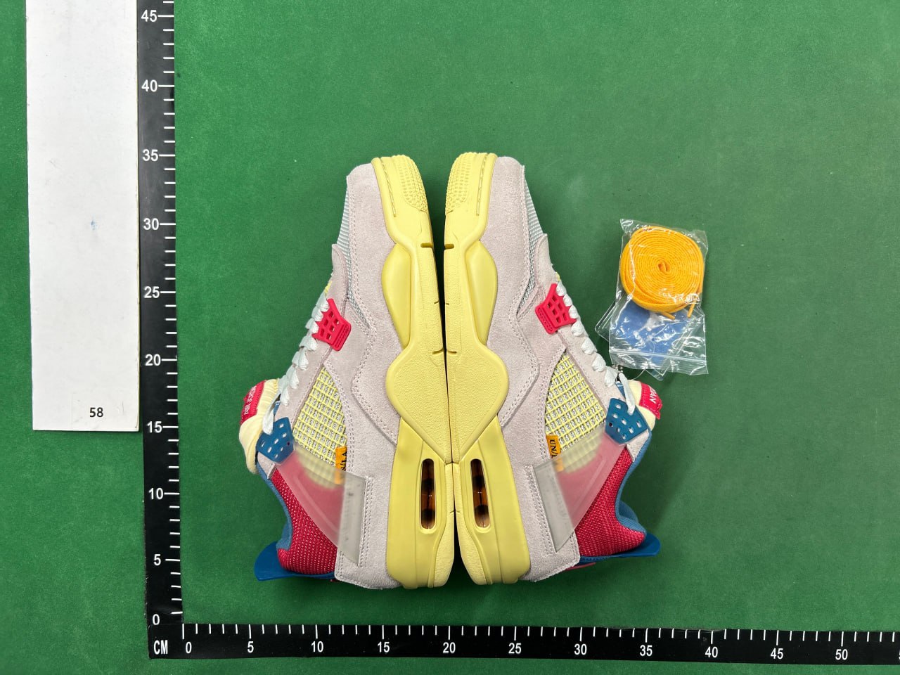   Nike Air Jordan 4 -6